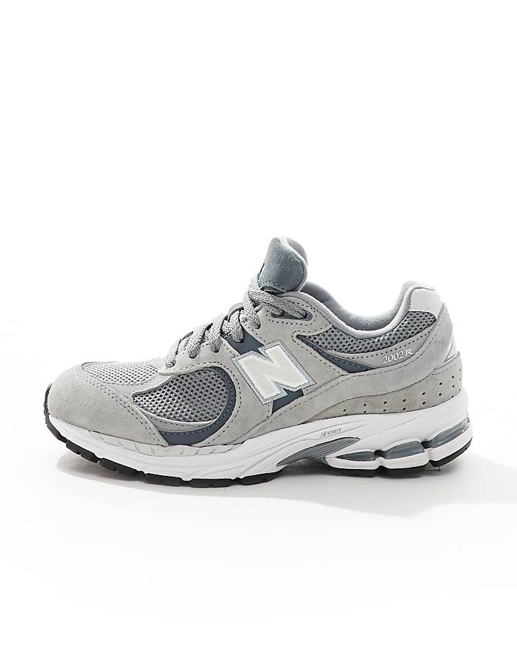 https://images.asos-media.com/products/new-balance-2002-sneakers-in-gray-multi/203636401-2?$n_750w$&wid=750&fit=constrain